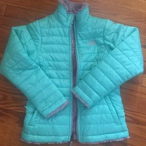 Girls NWOT 10 North Face reversible mint jacket